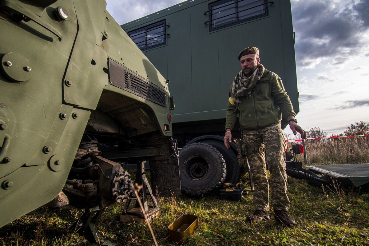 В українській армії запрацювали мобільні майстерні.  Фото: Прес-служба Міністерства оборони України