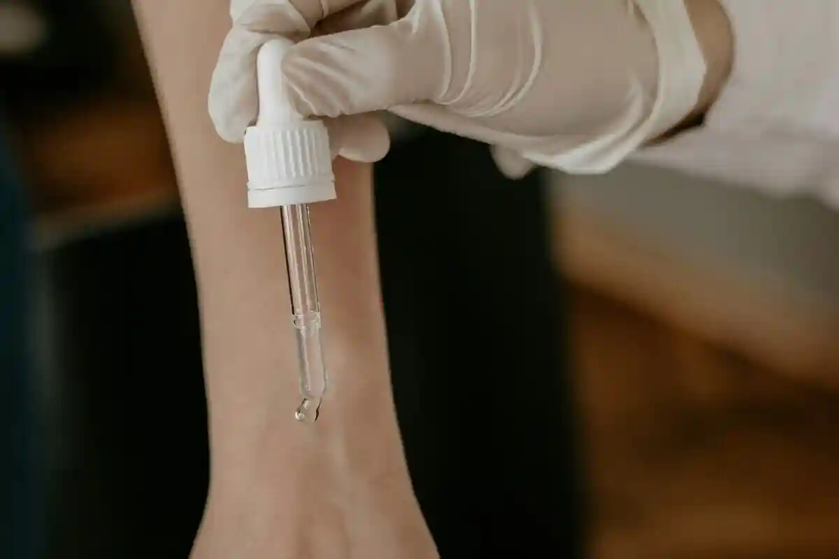 У Німеччині DM тестує AI для аналізу шкіри клієнта. Фото: Журнал амплітуди / unsplash.com